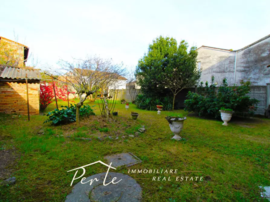 Immagine 5 di Palazzo in vendita  in Via Giuseppe Mazzini 29 a Gazzuolo