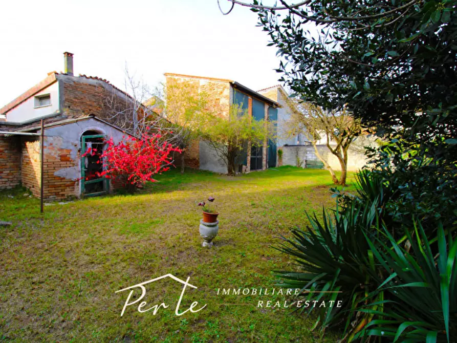 Immagine 8 di Palazzo in vendita  in Via Giuseppe Mazzini 29 a Gazzuolo