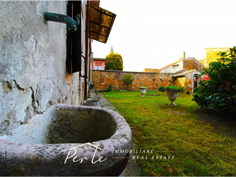 Immagine 10 di Palazzo in vendita  in Via Giuseppe Mazzini 29 a Gazzuolo