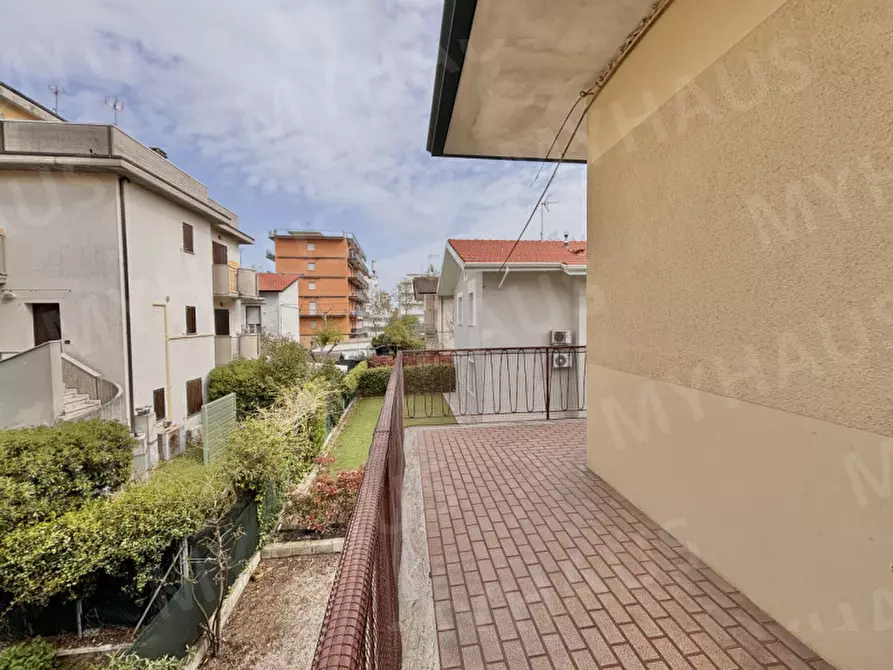 Immagine 25 di Appartamento in vendita  in Via Andrea Palladio, 41 a Cesenatico