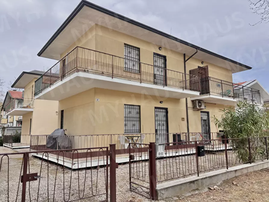 Immagine 26 di Appartamento in vendita  in Via Andrea Palladio, 41 a Cesenatico