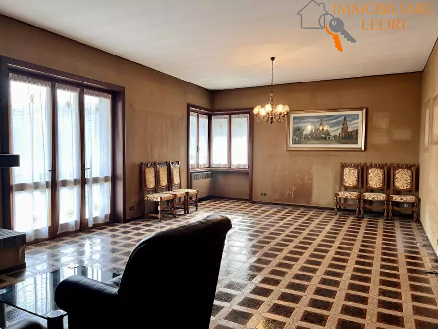 Immagine 3 di Villa in vendita  in Via Castagnaro, 2 a Sona