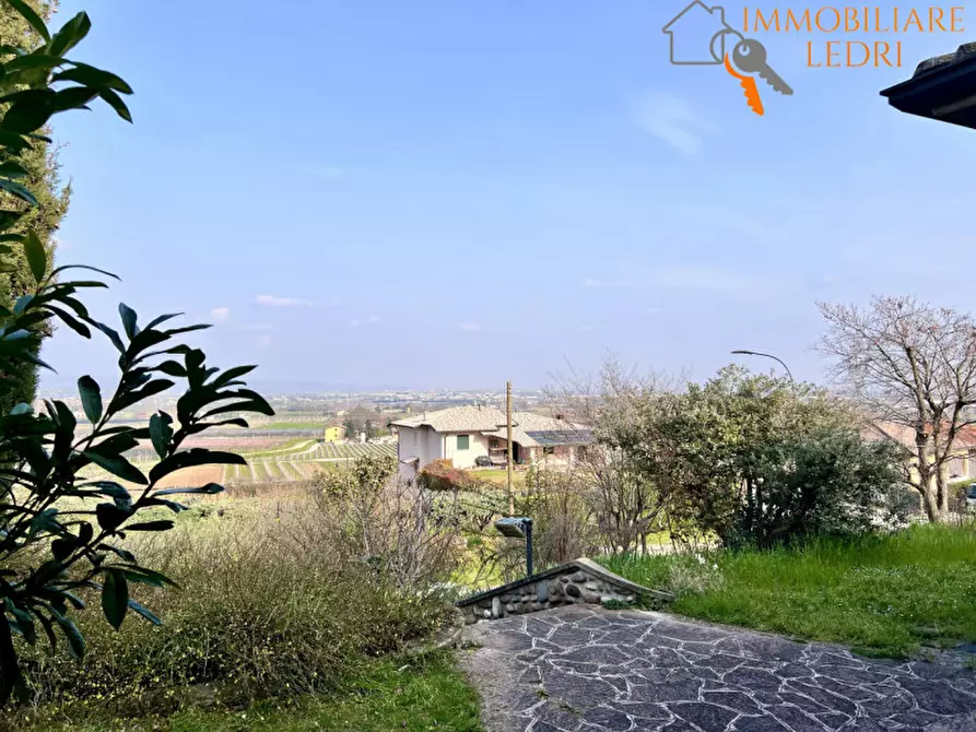 Immagine 16 di Villa in vendita  in Via Castagnaro, 2 a Sona