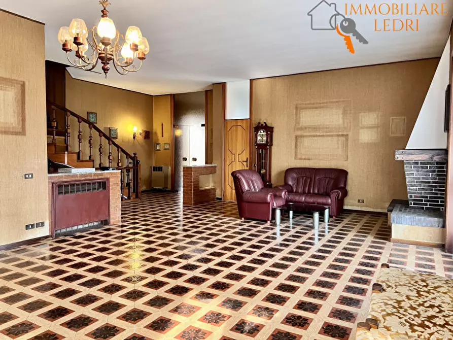 Immagine 21 di Villa in vendita  in Via Castagnaro, 2 a Sona