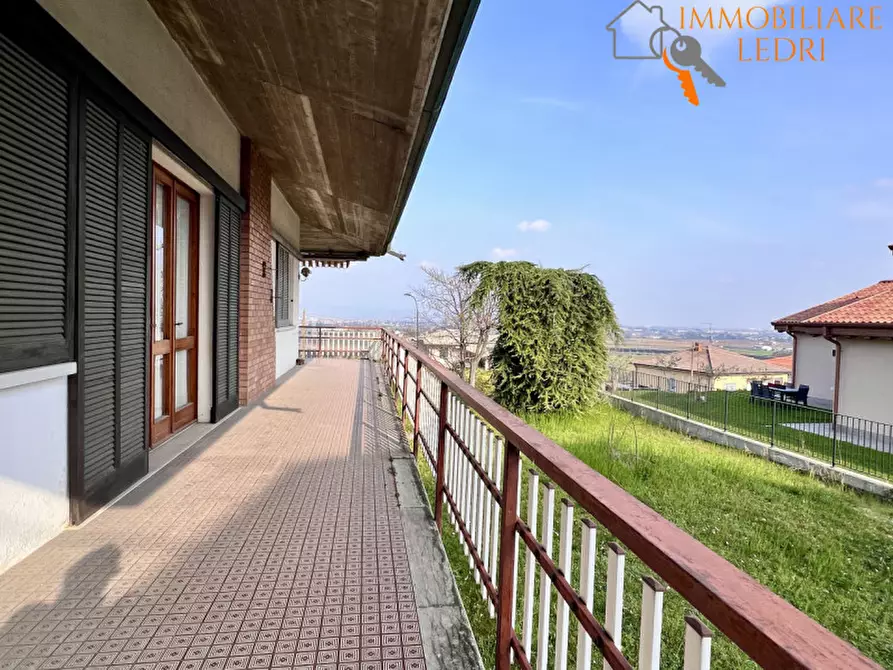 Immagine 22 di Villa in vendita  in Via Castagnaro, 2 a Sona