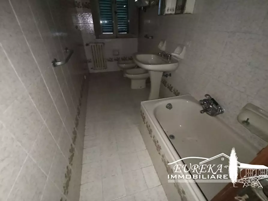 Immagine 6 di Appartamento in vendita  in via garibaldi a Castiglione Del Lago