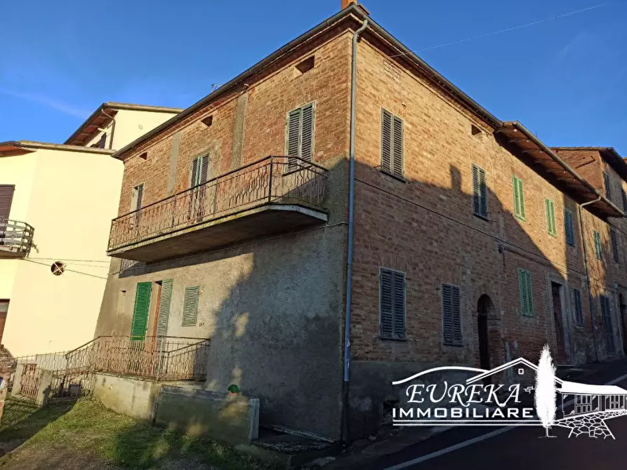 Immagine 11 di Appartamento in vendita  in via garibaldi a Castiglione Del Lago