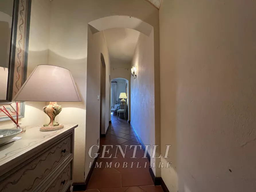 Immagine 7 di Appartamento in vendita  a Arzachena