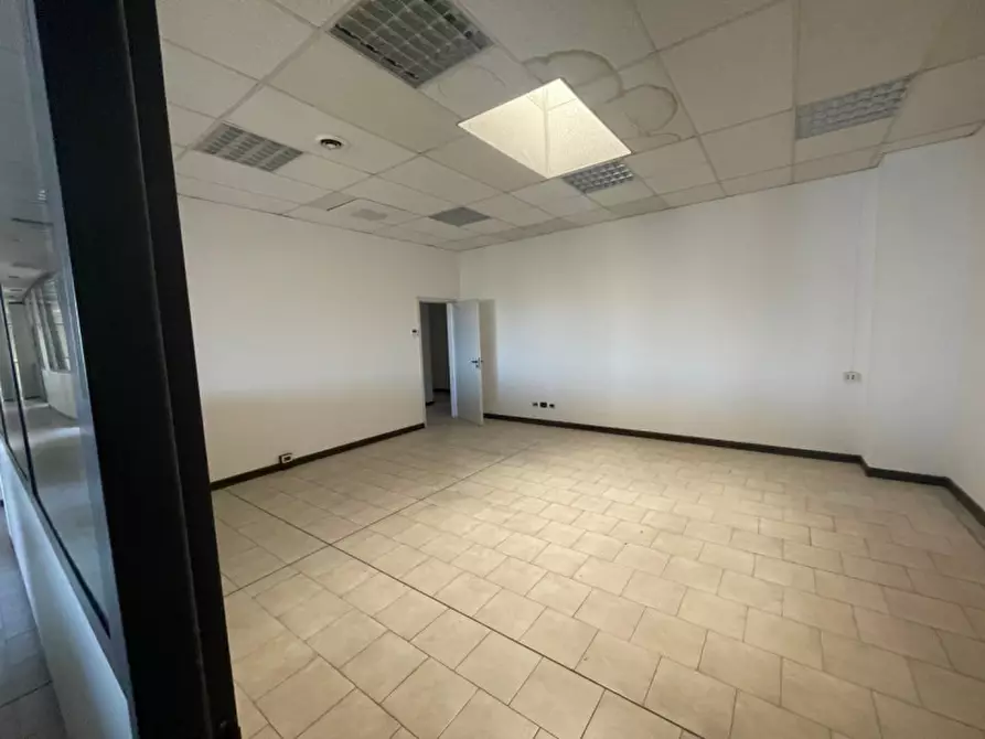 Immagine 6 di Ufficio in vendita  in Via Mosca a Sassuolo