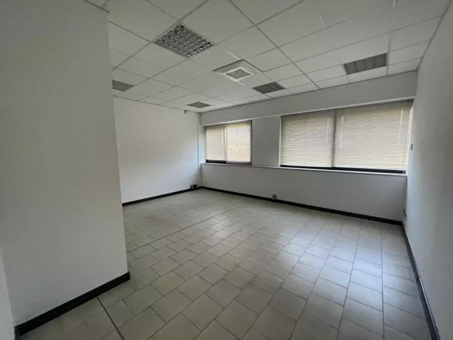 Immagine 16 di Ufficio in vendita  in Via Mosca a Sassuolo