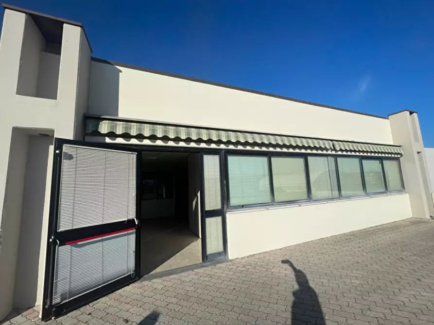 Immagine 18 di Ufficio in vendita  in Via Mosca a Sassuolo