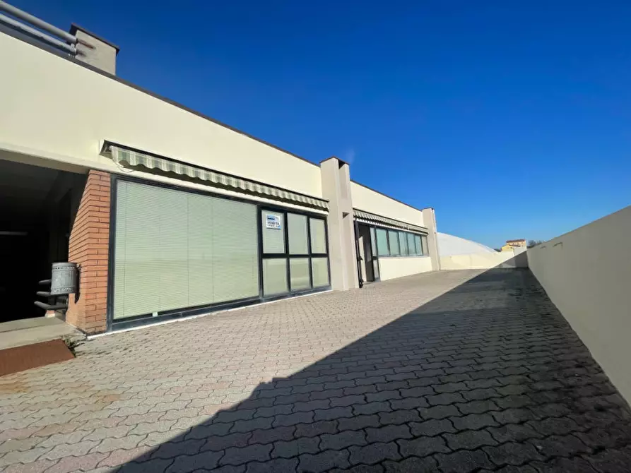 Immagine 19 di Ufficio in vendita  in Via Mosca a Sassuolo