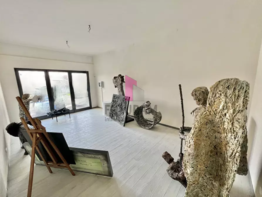 Immagine 4 di Negozio in affitto  in Via Antonibon a Nove