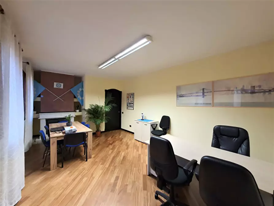Immagine 8 di Ufficio in vendita  in Corso del popolo a Rovigo