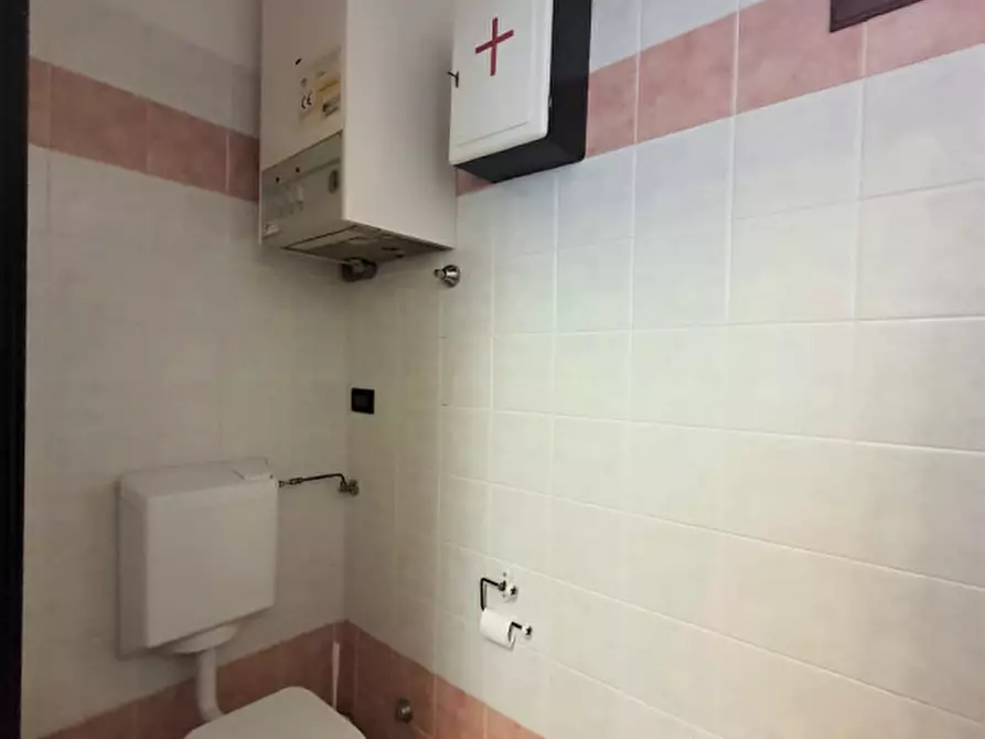 Immagine 13 di Ufficio in vendita  in Corso del popolo a Rovigo