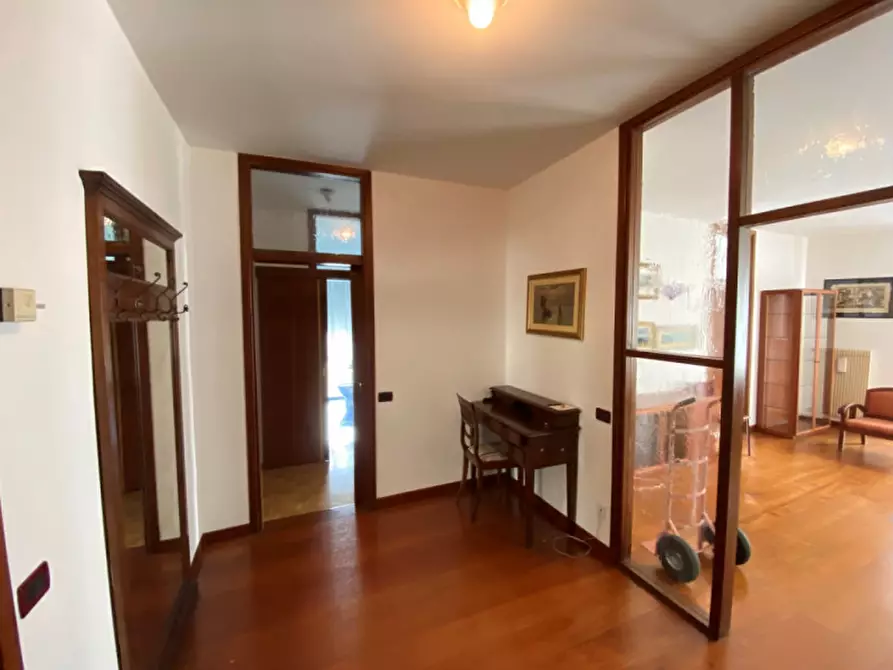 Immagine 4 di Appartamento in vendita  in Bassano del Grappa Piazzale Luigi Cadorna Via Brocchi 31 a Bassano Del Grappa