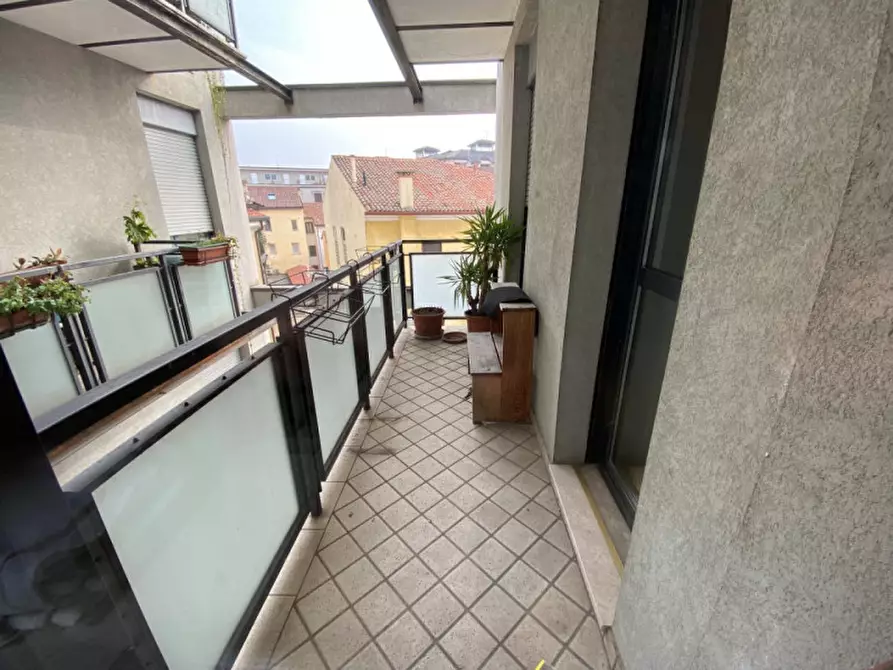 Immagine 7 di Appartamento in vendita  in Bassano del Grappa Piazzale Luigi Cadorna Via Brocchi 31 a Bassano Del Grappa