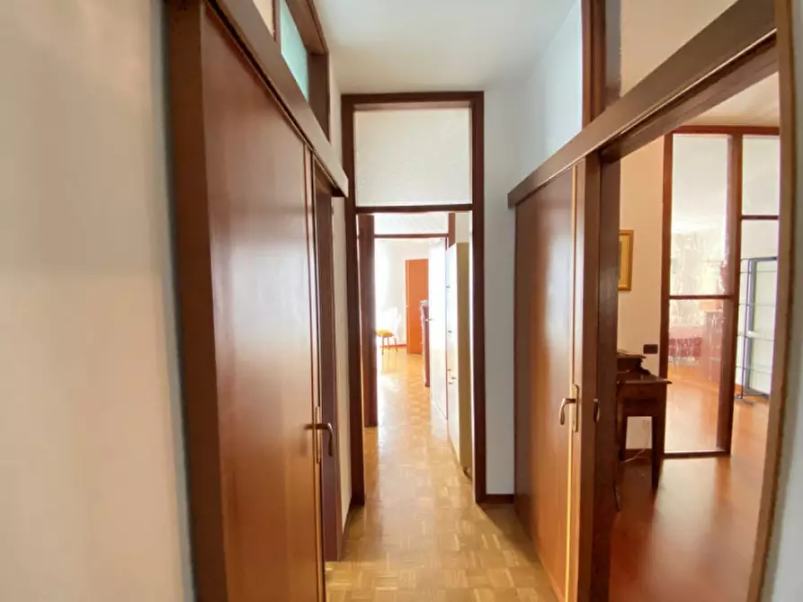 Immagine 8 di Appartamento in vendita  in Bassano del Grappa Piazzale Luigi Cadorna Via Brocchi 31 a Bassano Del Grappa