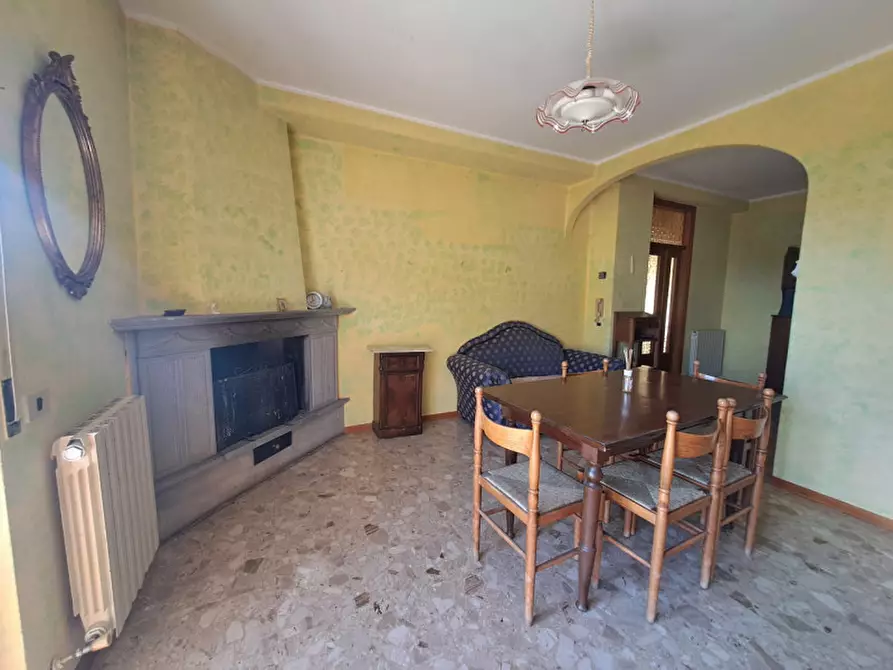 Immagine 4 di Appartamento in vendita  a Tuoro Sul Trasimeno