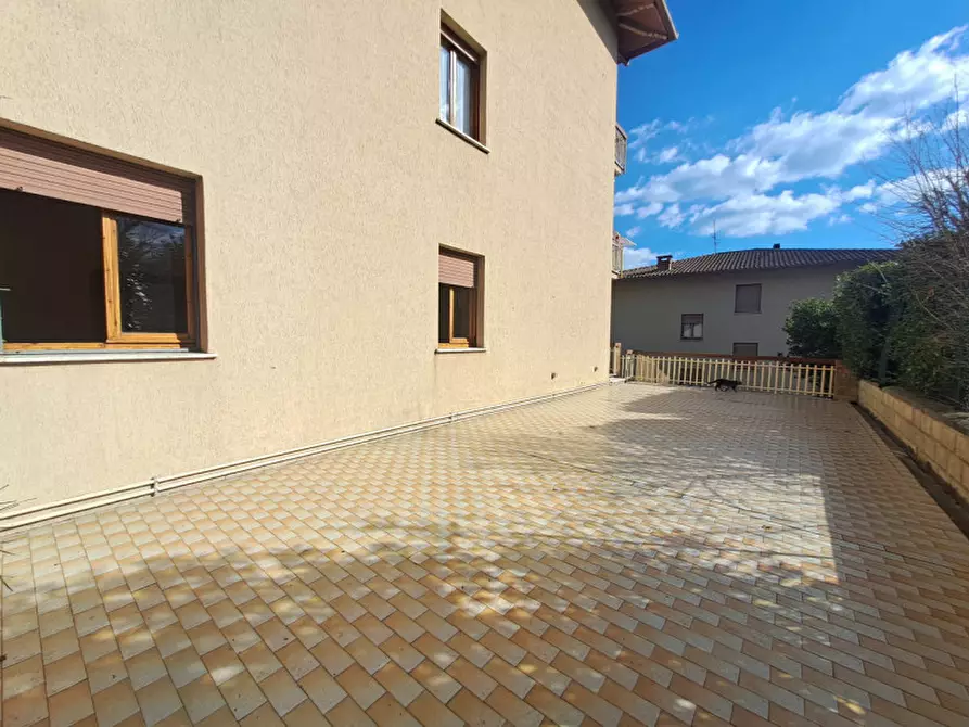 Immagine 12 di Appartamento in vendita  a Tuoro Sul Trasimeno