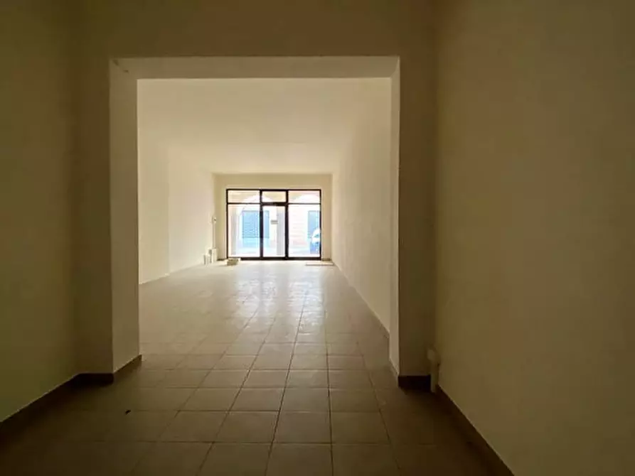 Immagine 2 di Negozio in affitto  in VIA PRIMO MAGGIO 7 a Concordia Sulla Secchia