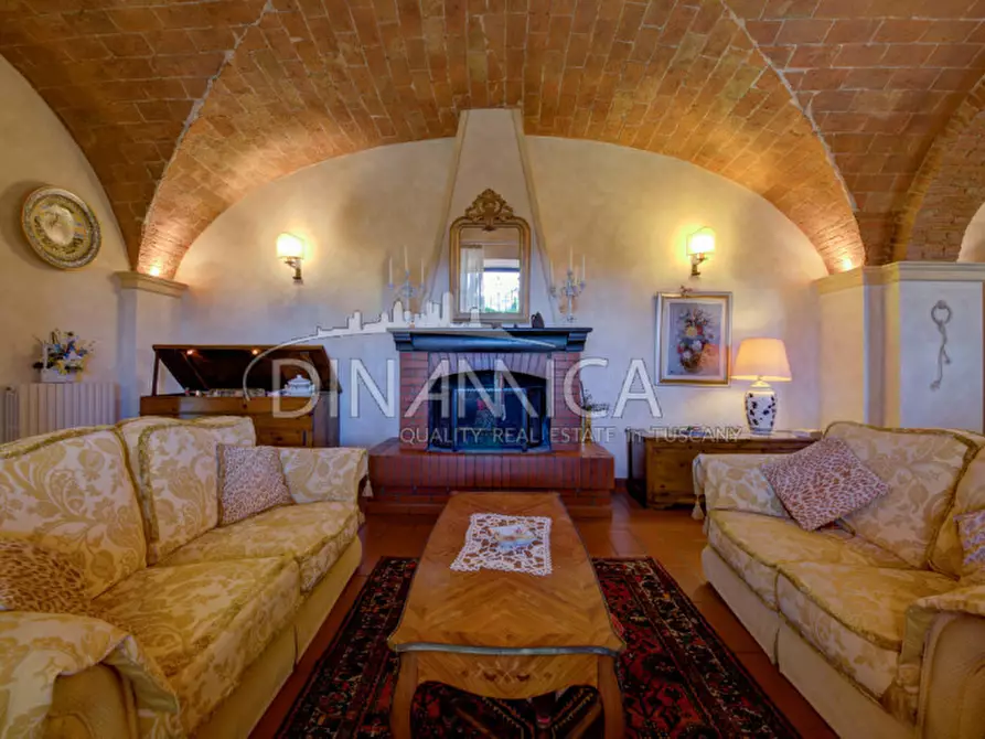 Immagine 9 di Rustico / casale in vendita  a Fauglia