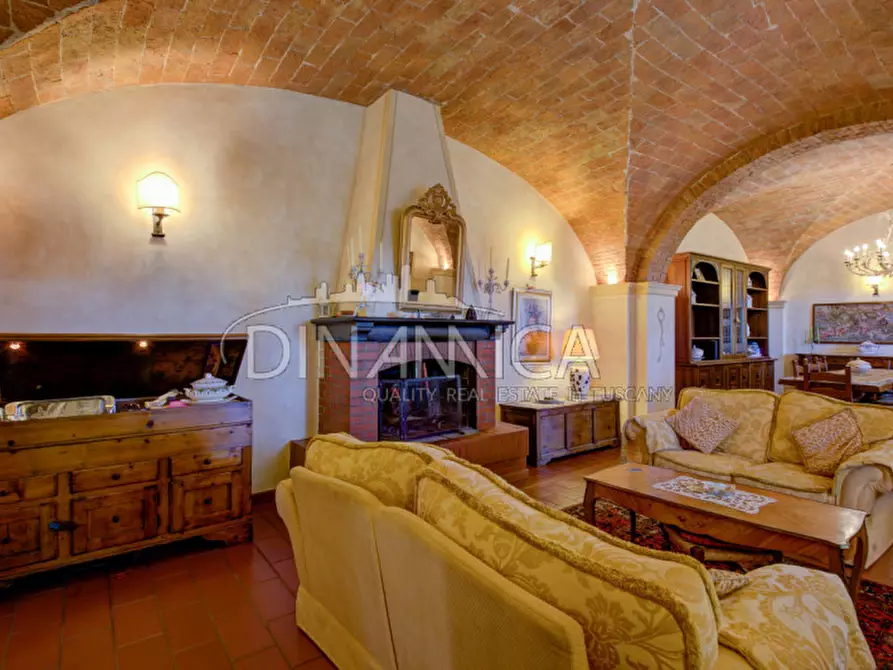 Immagine 11 di Rustico / casale in vendita  a Fauglia