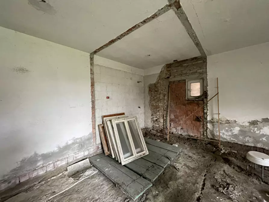 Immagine 26 di Rustico / casale in vendita  in Via Enrico Fermi, 122 a Ceneselli