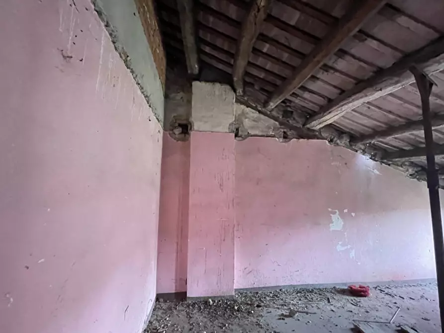 Immagine 27 di Rustico / casale in vendita  in Via Enrico Fermi, 122 a Ceneselli