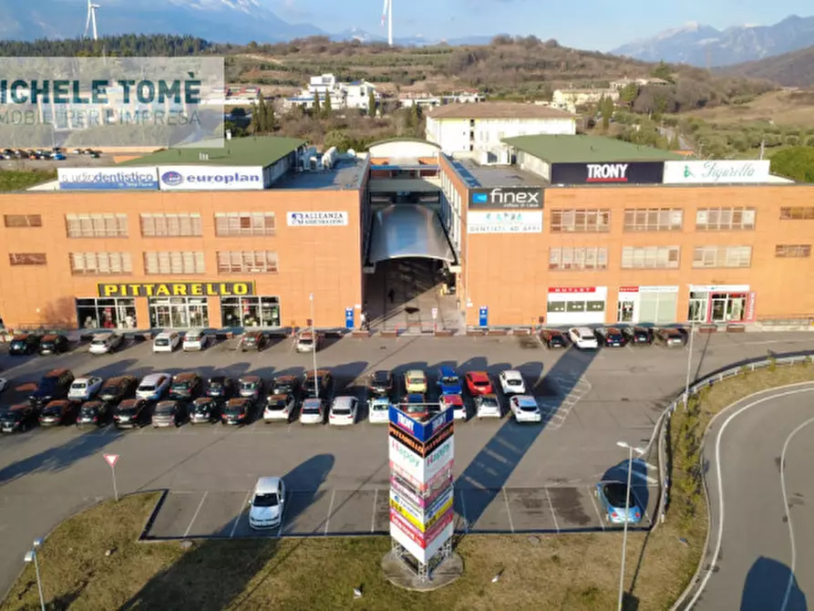 Immagine 5 di Magazzino in vendita  in via crivellin a Affi