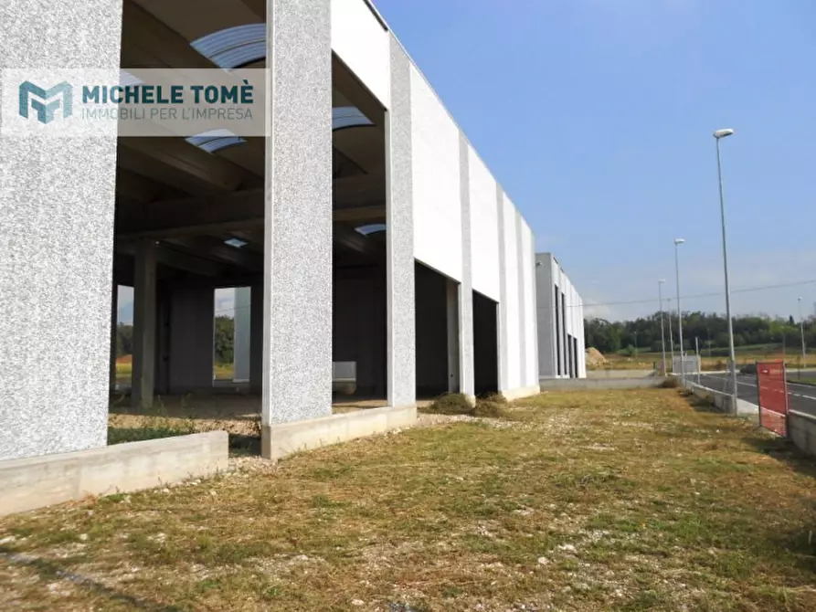 Immagine 5 di Capannone industriale in vendita  in località bran a Caprino Veronese
