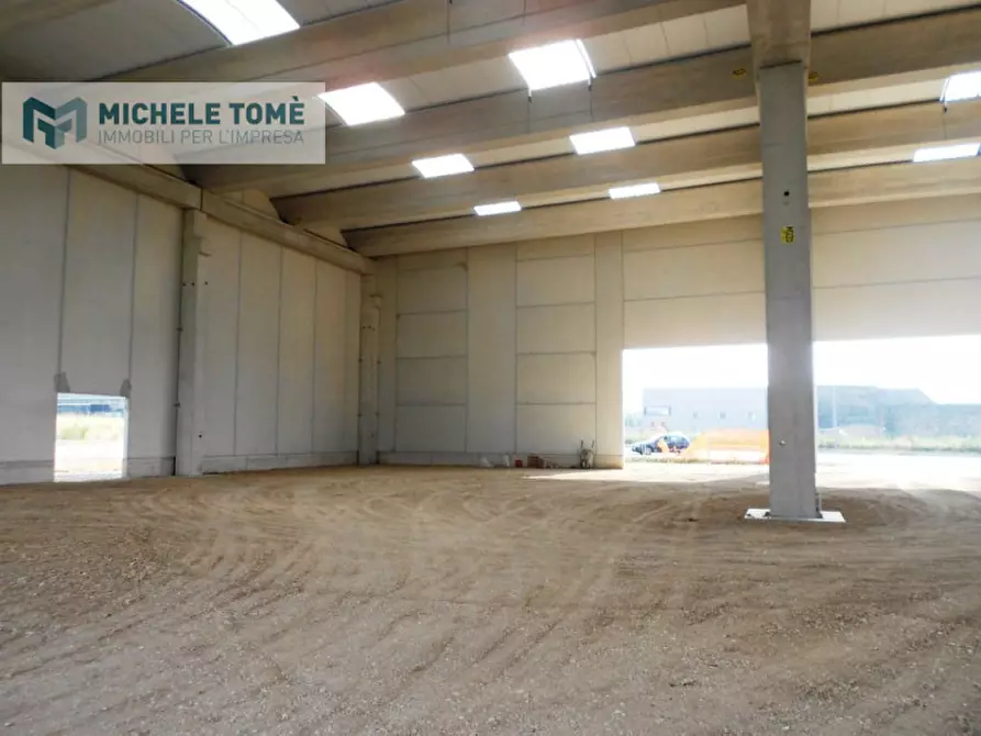 Immagine 7 di Capannone industriale in vendita  in località bran a Caprino Veronese
