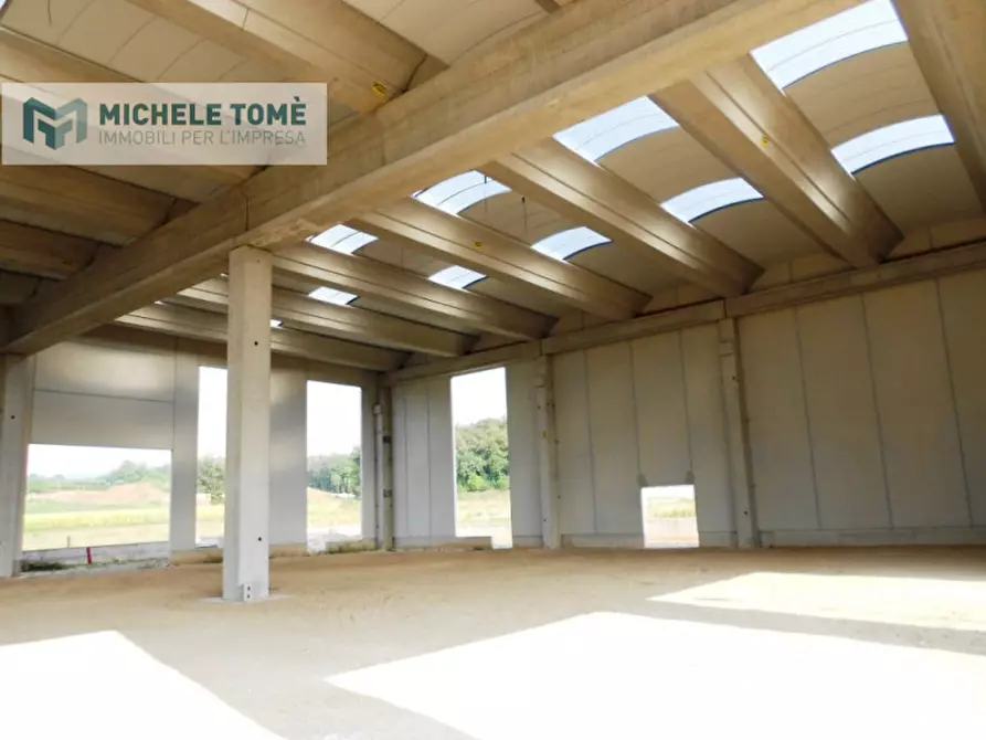 Immagine 7 di Capannone industriale in vendita  in località bisavola a Bardolino