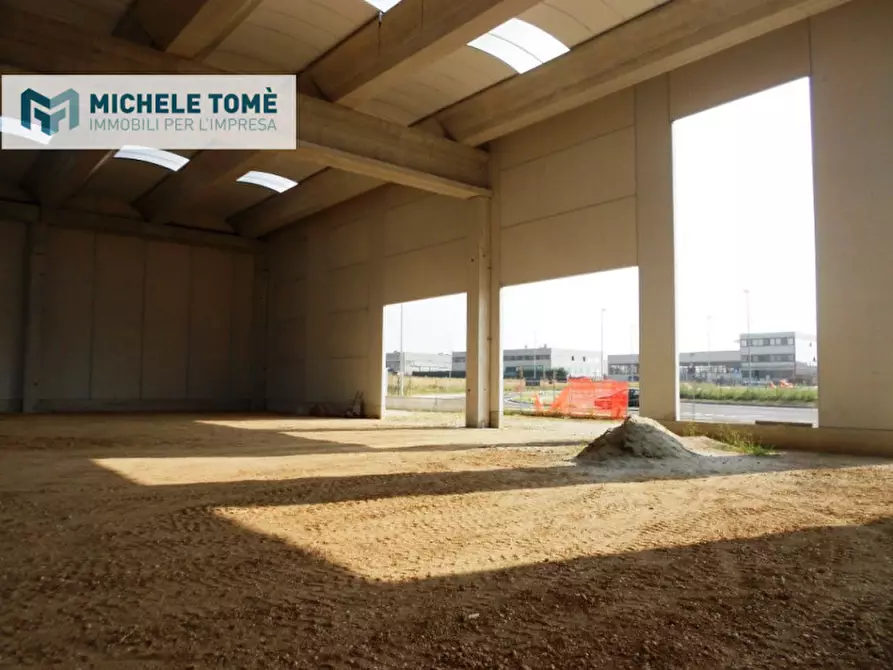 Immagine 9 di Capannone industriale in vendita  in località bisavola a Bardolino