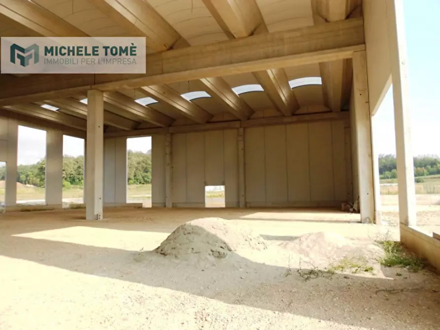 Immagine 4 di Capannone industriale in vendita  in località bisavola a Bardolino