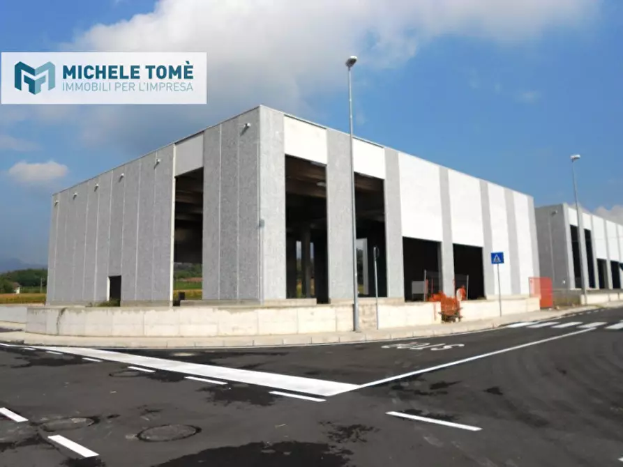Immagine 10 di Capannone industriale in vendita  in località bisavola a Bardolino