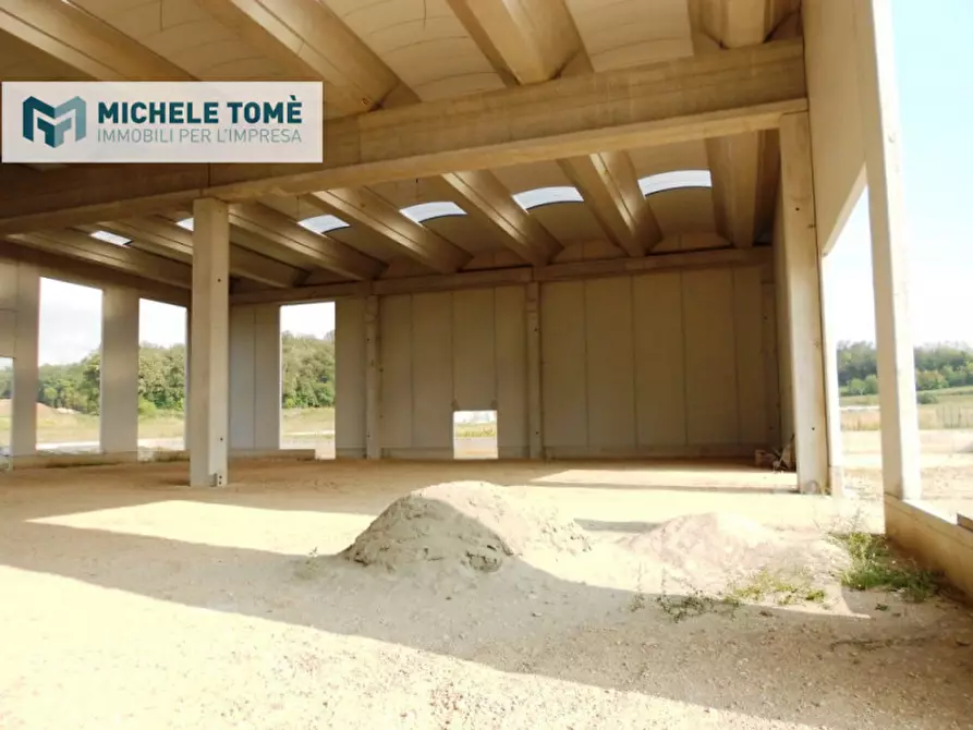Immagine 11 di Capannone industriale in vendita  in località bisavola a Bardolino
