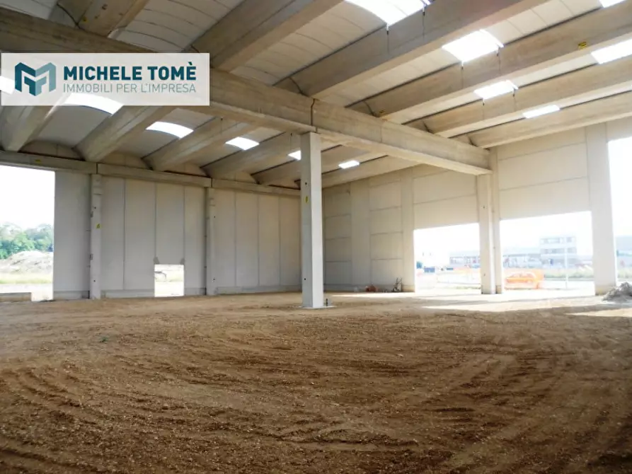 Immagine 12 di Capannone industriale in vendita  in località bisavola a Bardolino