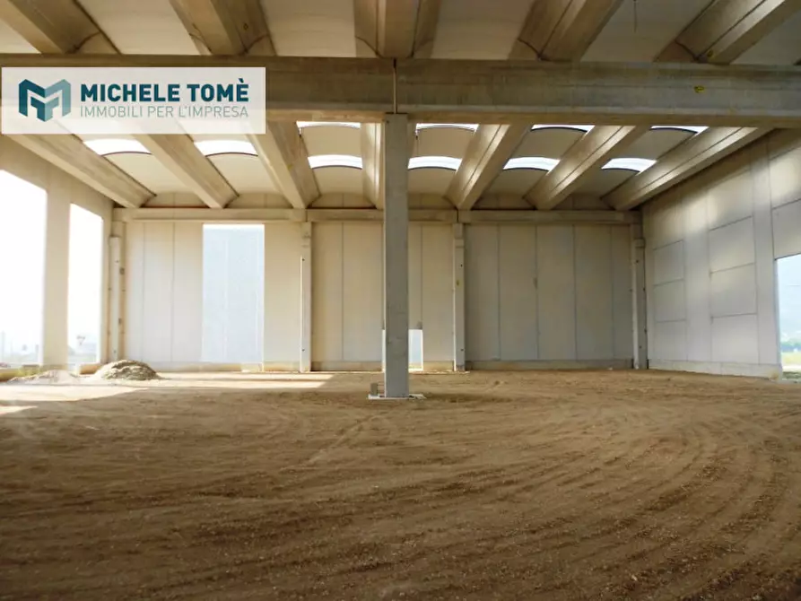 Immagine 13 di Capannone industriale in vendita  in località bisavola a Bardolino