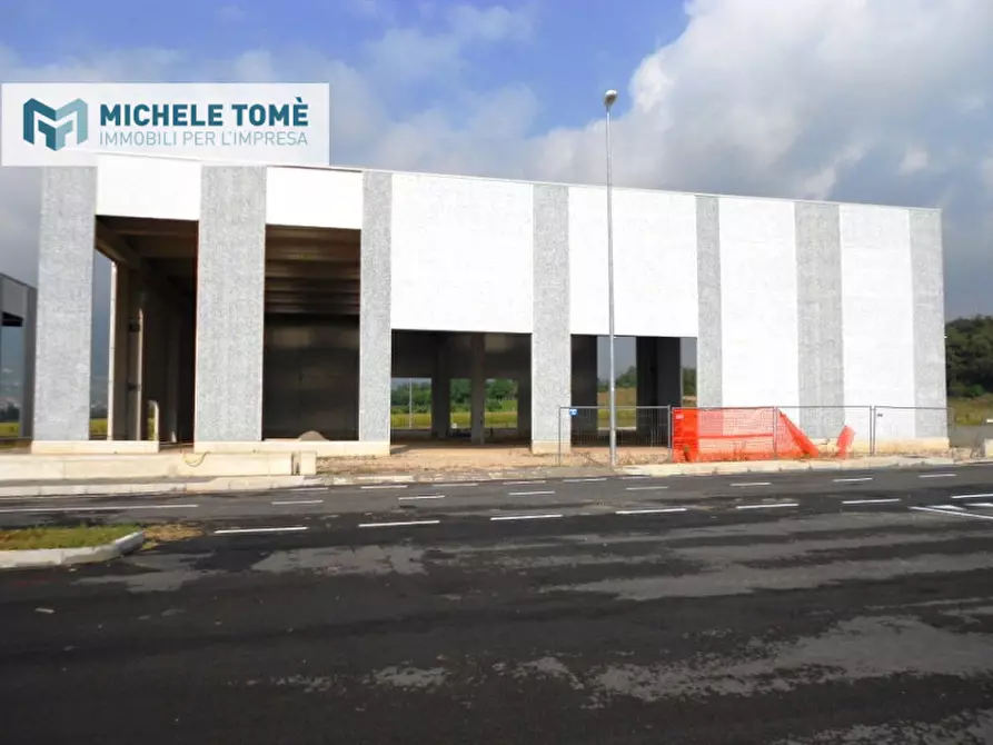 Immagine 20 di Capannone industriale in vendita  in località bisavola a Bardolino