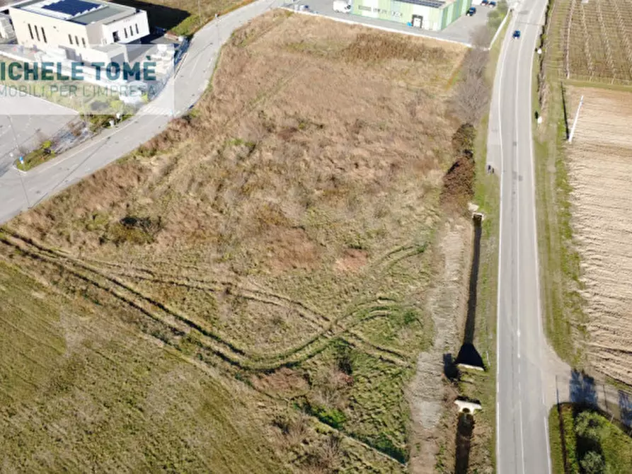 Immagine 5 di Terreno in vendita  in località bisavola a Bardolino