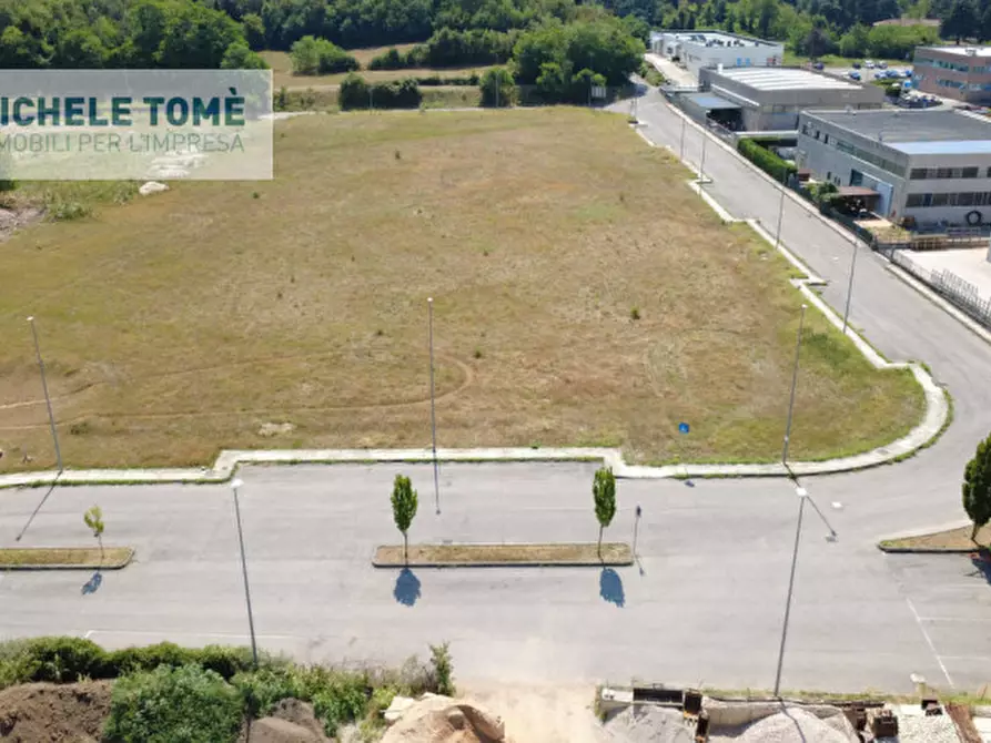 Immagine 4 di Terreno in vendita  in località bran a Caprino Veronese