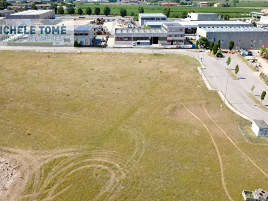 Immagine 5 di Terreno in vendita  in località bran a Caprino Veronese