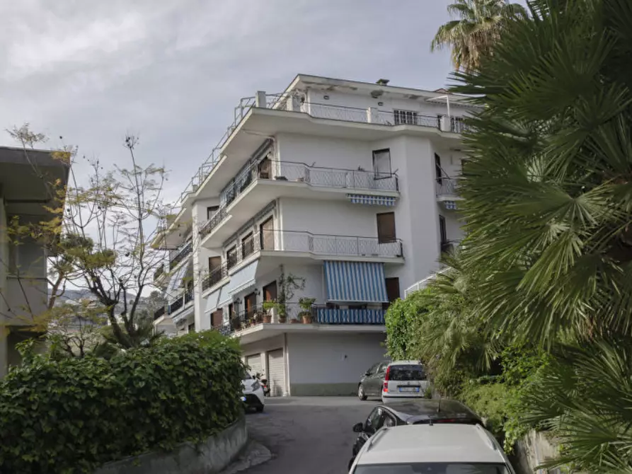 Immagine 1 di Appartamento in vendita  in C.so Inglesi, 490 a San Remo