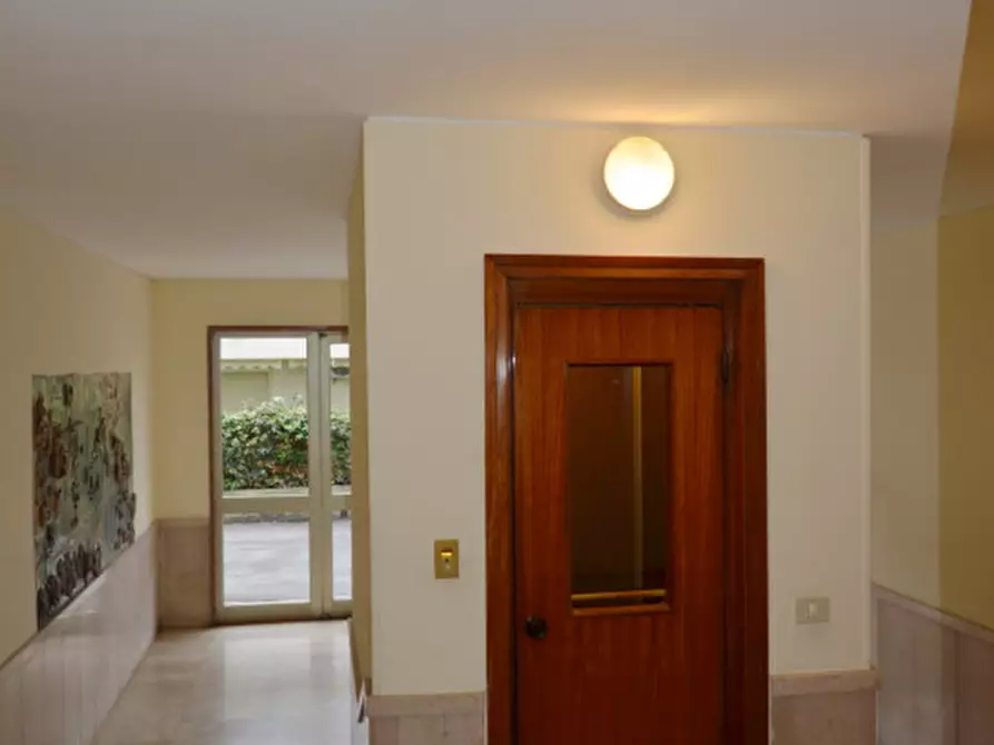 Immagine 5 di Appartamento in vendita  in C.so Inglesi, 490 a San Remo