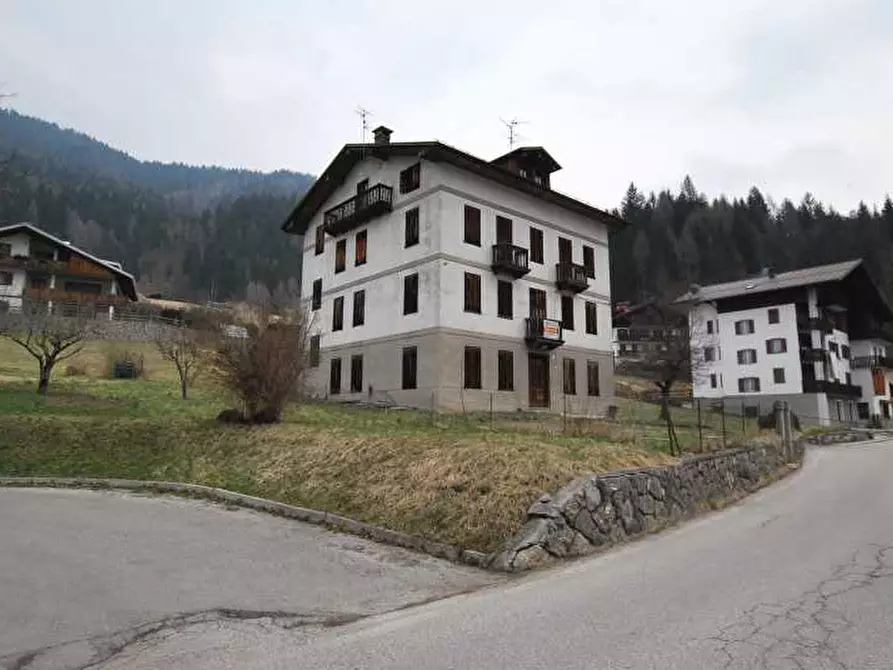 Immagine 1 di Casa indipendente in vendita  in località Cella a Auronzo Di Cadore