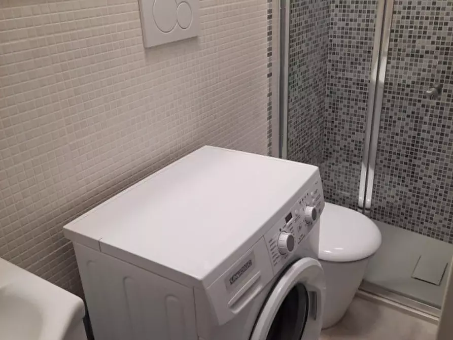 Immagine 8 di Appartamento in vendita  in via battisti cesare 100 a Padova