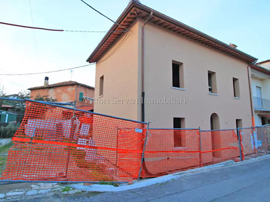 Immagine 1 di Casa bifamiliare in vendita  in Via Andrea Costa a Torrita Di Siena