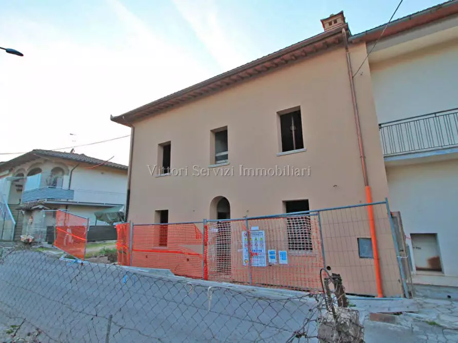 Immagine 2 di Casa bifamiliare in vendita  in Via Andrea Costa a Torrita Di Siena