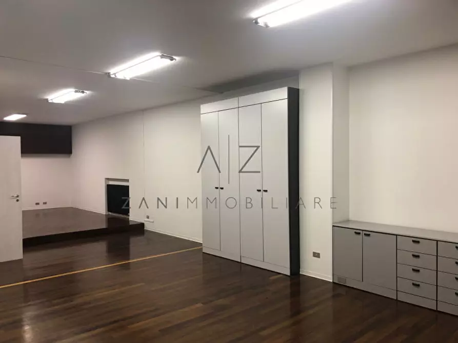 Immagine 2 di Ufficio in vendita  in Via Monte Santo a Montebelluna